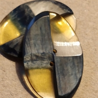 ovale-retro-plastik-knapper-opdelt-fire-felter-beige-sort